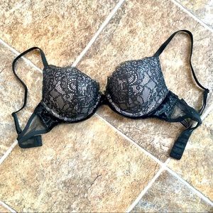 Victoria’s Secret Very Sexy Push Up Bra 34A